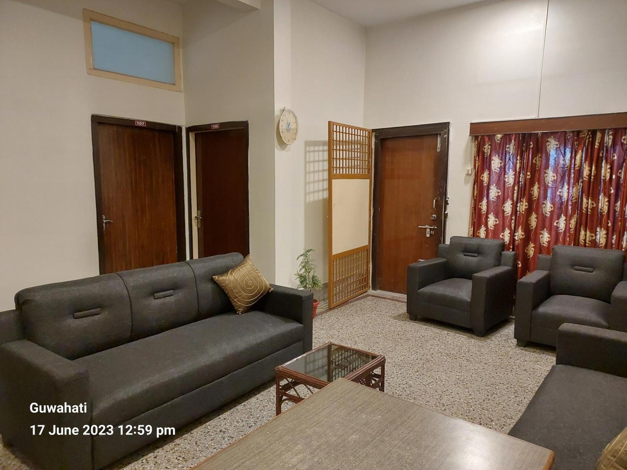 Riverview Guest House Guwahati Zewnętrze zdjęcie