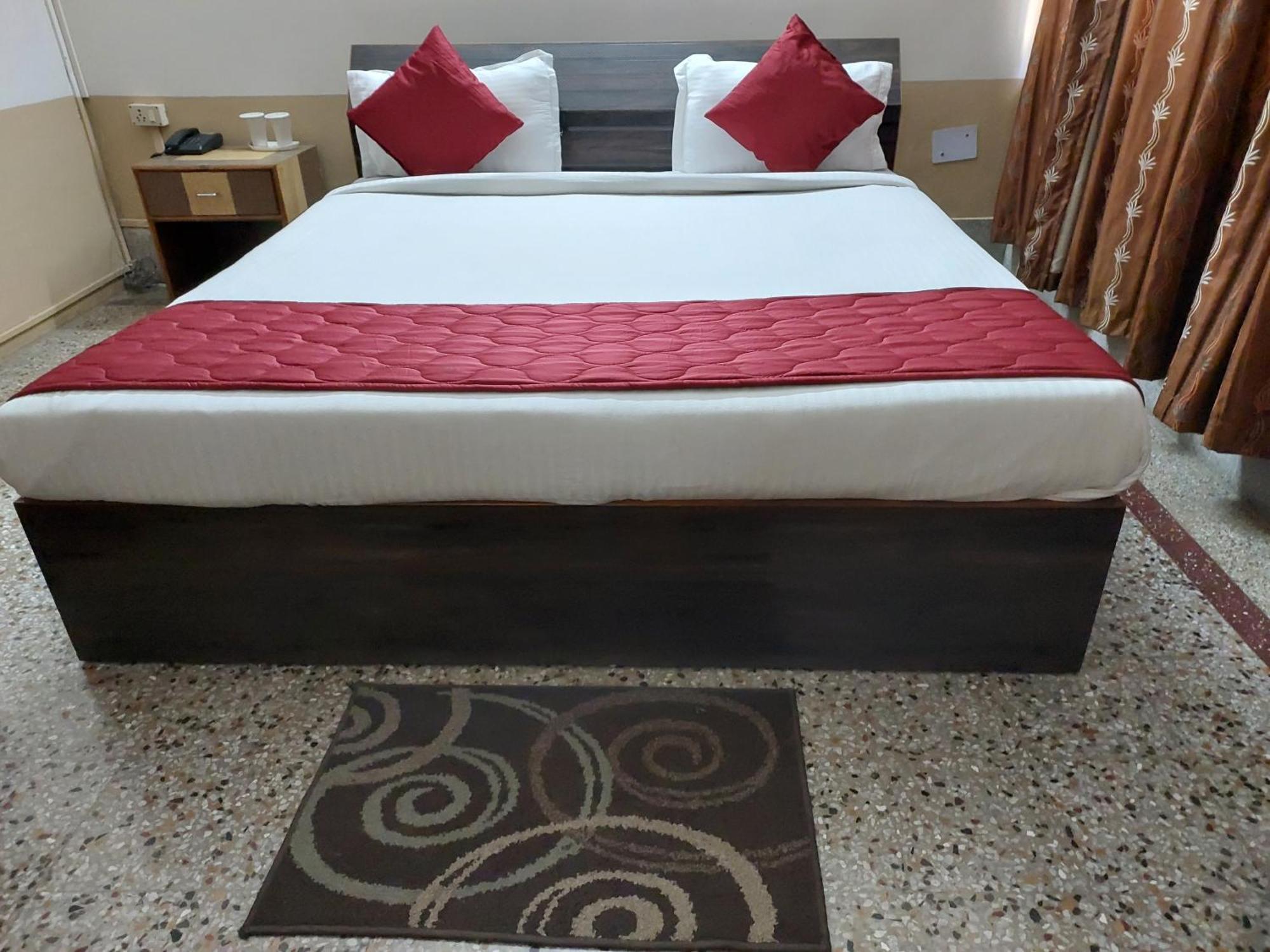 Riverview Guest House Guwahati Zewnętrze zdjęcie