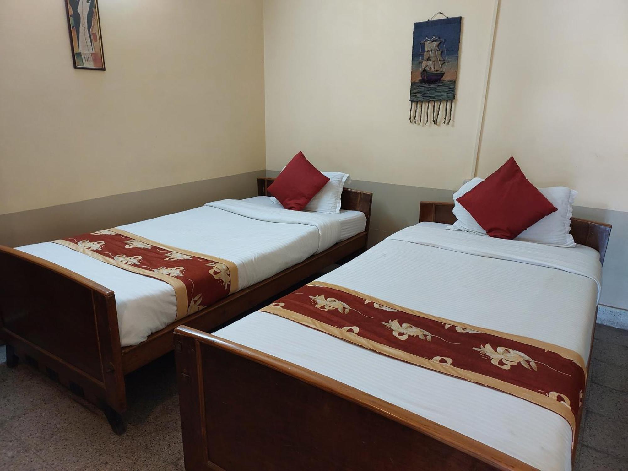 Riverview Guest House Guwahati Zewnętrze zdjęcie