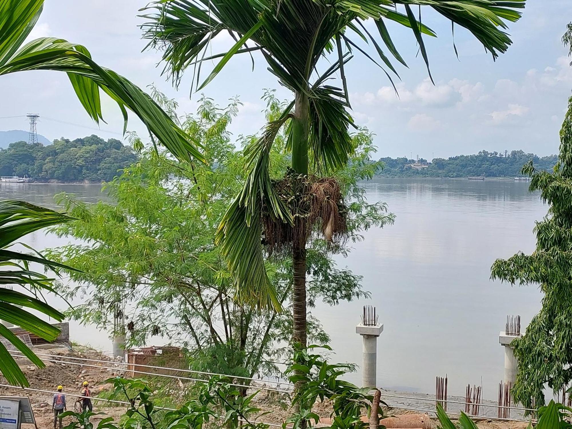 Riverview Guest House Guwahati Zewnętrze zdjęcie