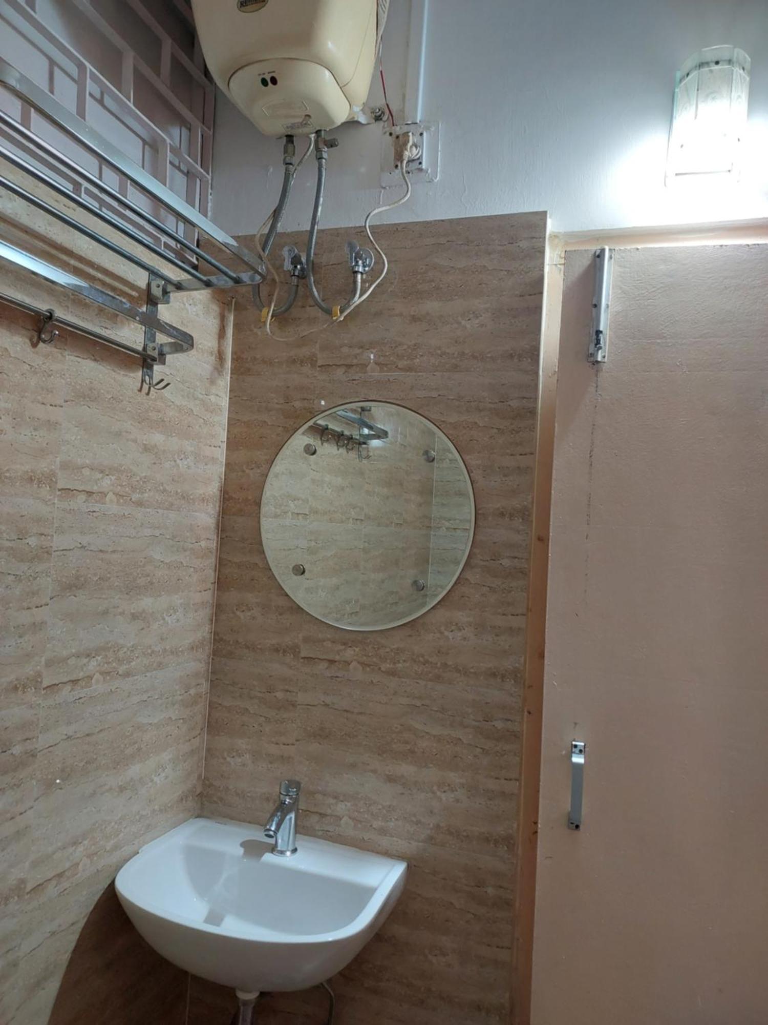 Riverview Guest House Guwahati Zewnętrze zdjęcie