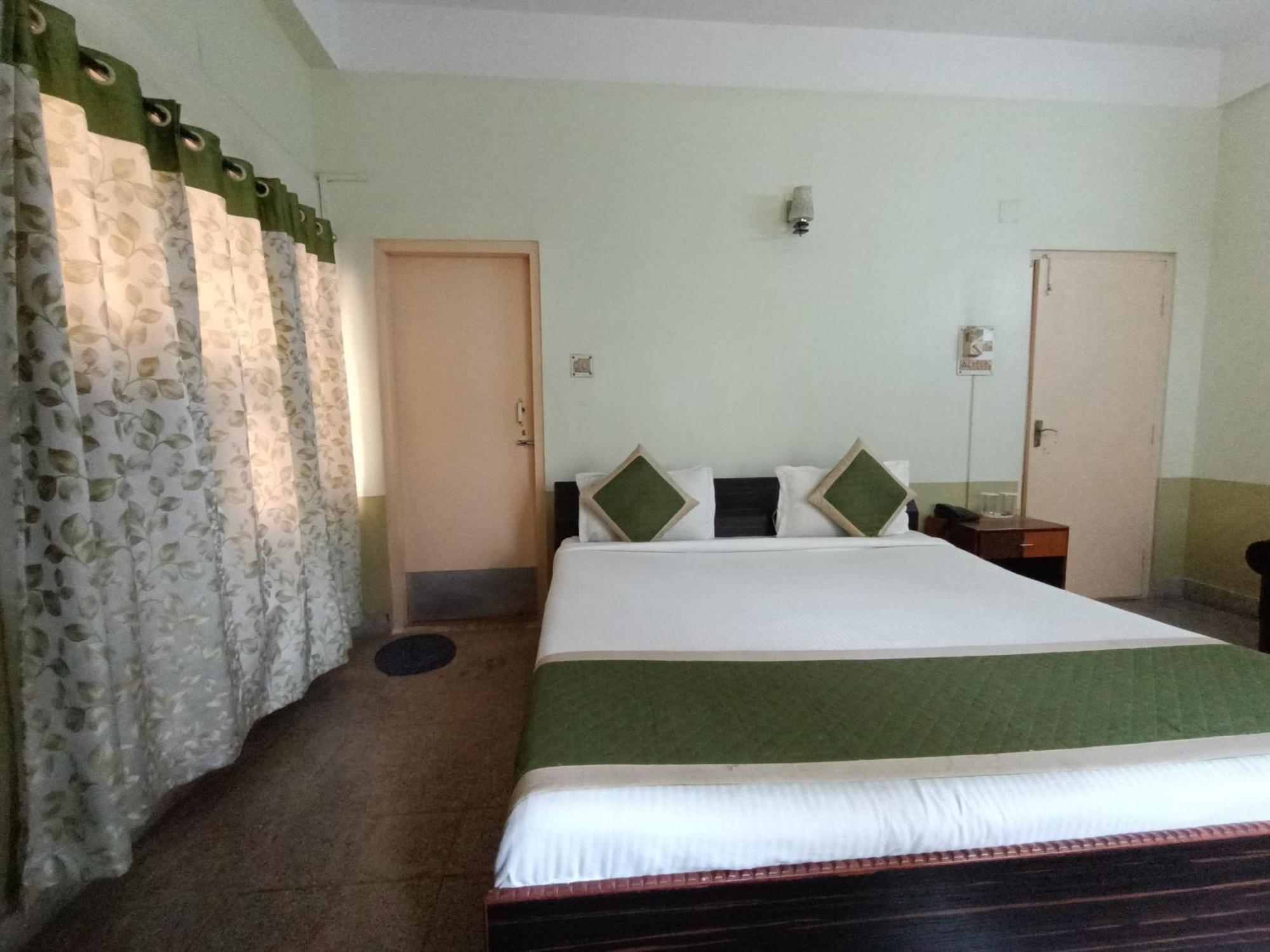 Riverview Guest House Guwahati Zewnętrze zdjęcie